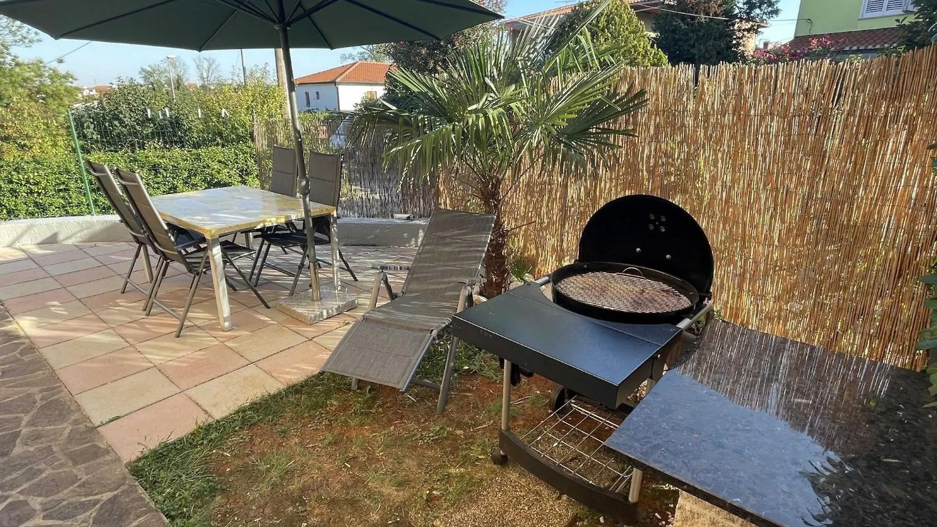 Classic And Modern Umag Apartment With Terrace And Bbq - Two Bedroom Apartment With Terrace 0*,